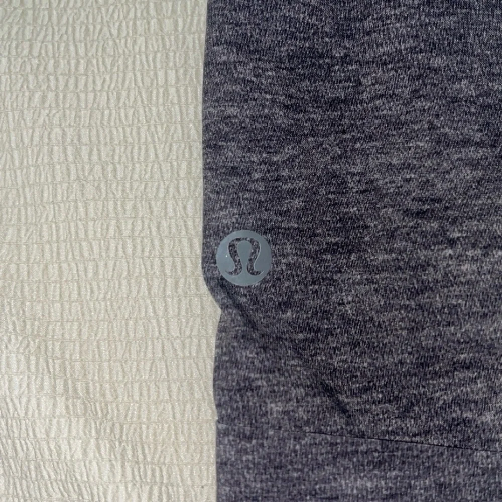 Lululemon Spring Break Away Short - Picture 3 of 3